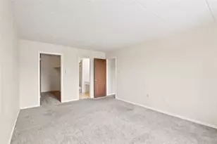 2160 Greentree Rd, Scott Township, PA 15220 - Photo 15