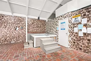 2160 Greentree Rd, Scott Township, PA 15220 - Photo 25