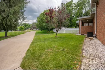 103 Chapel View Dr, Hempfield Township, PA 15601 - Photo 11