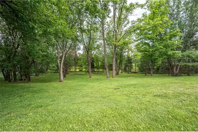 103 Chapel View Dr, Hempfield Township, PA 15601 - Photo 7