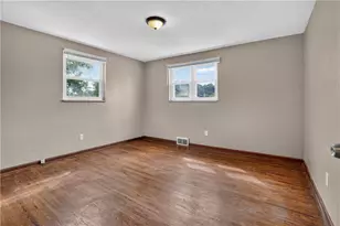 93 W Bruceton Rd, Pittsburgh, PA 15236 - Photo 27