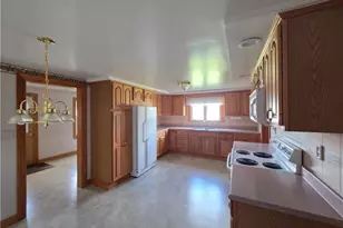 211 Cleveland St, West Kittanning Boro, PA 16201 - Photo 11