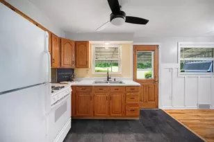 4704 Woodhill Dr, Munhall, PA 15120 - Photo 11
