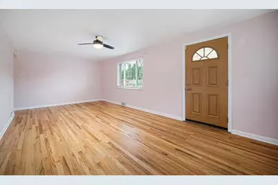 4704 Woodhill Drive, Munhall, PA 15120 - Photo 5