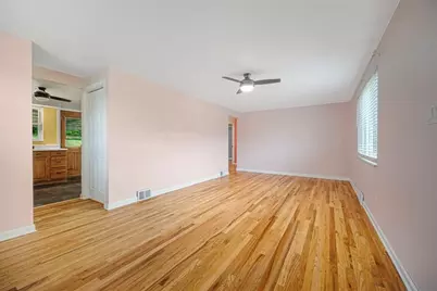 4704 Woodhill Drive, Munhall, PA 15120 - Photo 9