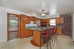2451 Woodstock Ave, Pittsburgh, PA 15218 - Photo 9