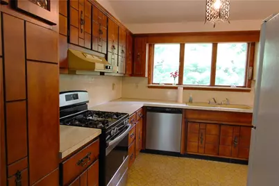 331 Roberts Ln, Neshannock Township, PA 16105 - Photo 13