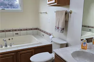 130 McDermott Rd, Level Green, PA 15085 - Photo 7