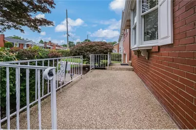 2422 Silver Oak Place, Pittsburgh, PA 15220 - Photo 3