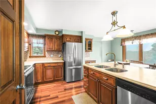 2422 Silver Oak Pl, Pittsburgh, PA 15220 - Photo 7