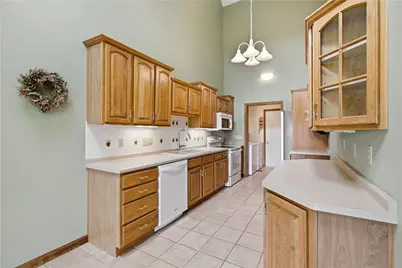 1027 Blackthorne Dr #A, Penn Twp, PA 15644 - Photo 13