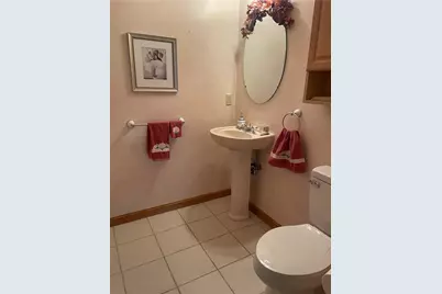 1027 Blackthorne Dr #A, Penn Twp, PA 15644 - Photo 11