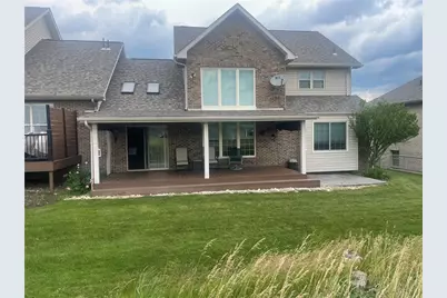 1027 Blackthorne Dr #A, Penn Twp, PA 15644 - Photo 3