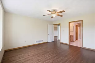 1027 Blackthorne Dr, Penn Twp, PA 15644 - Photo 23