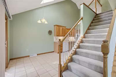 1027 Blackthorne Dr #A, Penn Twp, PA 15644 - Photo 9