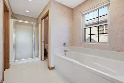 1027 Blackthorne Dr #A, Penn Twp, PA 15644 - Photo 25