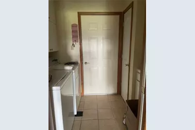 1027 Blackthorne Dr #A, Penn Twp, PA 15644 - Photo 5