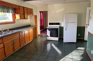 319 Duquesne St, New Castle, PA 16101 - Photo 9