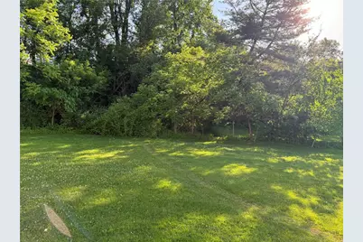 319 Duquesne St, New Castle, PA 16101 - Photo 5