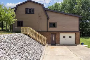 171 Goodview Dr, Washington Township, PA 15613 - Photo 5