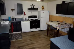 411 Rostraver St, Monessen, PA 15062 - Photo 9