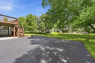 120 Clearbrook Dr, Cranberry Township, PA 16066 - Photo 33