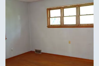 908 Youngstown Ridge Road, Unity Township, PA 15650 - Photo 11
