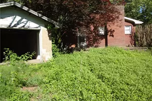 908 Youngstown Ridge Rd, Unity Township, PA 15650 - Photo 3