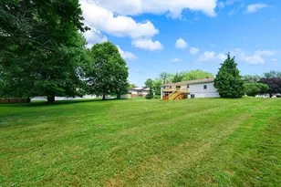 229 Wallace Cir, Union Township, PA 16101 - Photo 37