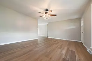 229 Wallace Cir, Union Township, PA 16101 - Photo 7