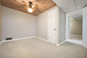 229 Wallace Cir, Union Township, PA 16101 - Photo 21