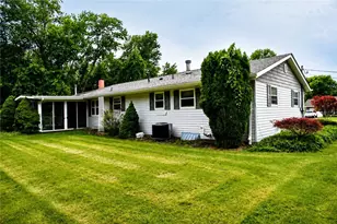 1092 Williams Dr, Washington Township, PA 15012 - Photo 25