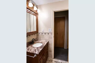 1092 Williams Dr, Washington Township, PA 15012 - Photo 15