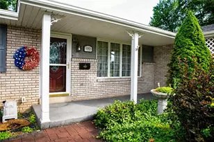 1092 Williams Dr, Washington Township, PA 15012 - Photo 3
