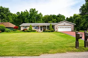 1092 Williams Dr, Washington Township, PA 15012 - Photo 1