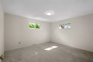 238 Santa Fe Dr, Bethel Park, PA 15102 - Photo 9
