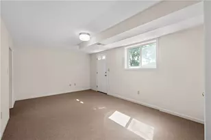 238 Santa Fe Dr, Bethel Park, PA 15102 - Photo 17