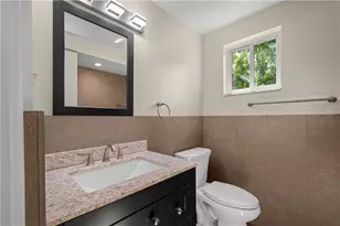 238 Santa Fe Dr, Bethel Park, PA 15102 - Photo 15