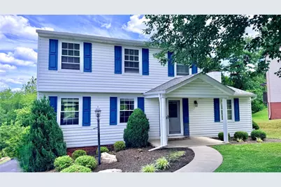 204 Glengarry Dr, Coraopolis, PA 15108 - Photo 1