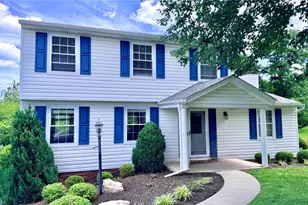 204 Glengarry Dr, Coraopolis, PA 15108 - Photo 1