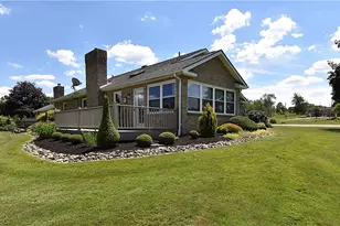 114 Club House, West Middlesex Boro, PA 16159 - Photo 1