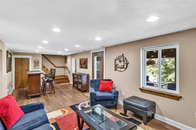 930 Crestview Dr, Ellwood City, PA 16117 - Photo 21