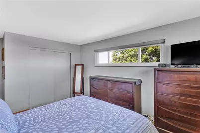 930 Crestview Dr, Ellwood City, PA 16117 - Photo 17