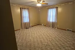19 S Oak St, Fairchance, PA 15436 - Photo 29