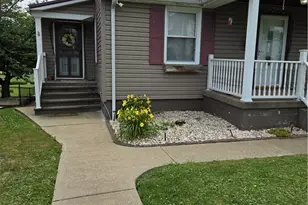 19 S Oak St, Fairchance, PA 15436 - Photo 3
