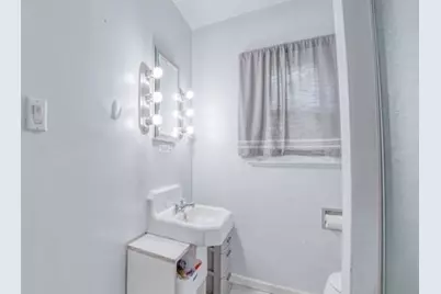 111 McCandless Ave, Twp of But NW, PA 16001 - Photo 21