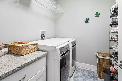 2079 Totteridge Dr, Salem Township, PA 15601 - Photo 15