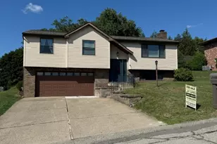 2805 Knights Ct, Lower Burrell, PA 15068 - Photo 3
