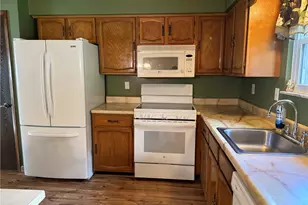 2805 Knights Ct, Lower Burrell, PA 15068 - Photo 7