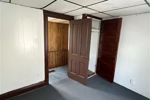 713 Monroe St, New Castle, PA 16101 - Photo 15